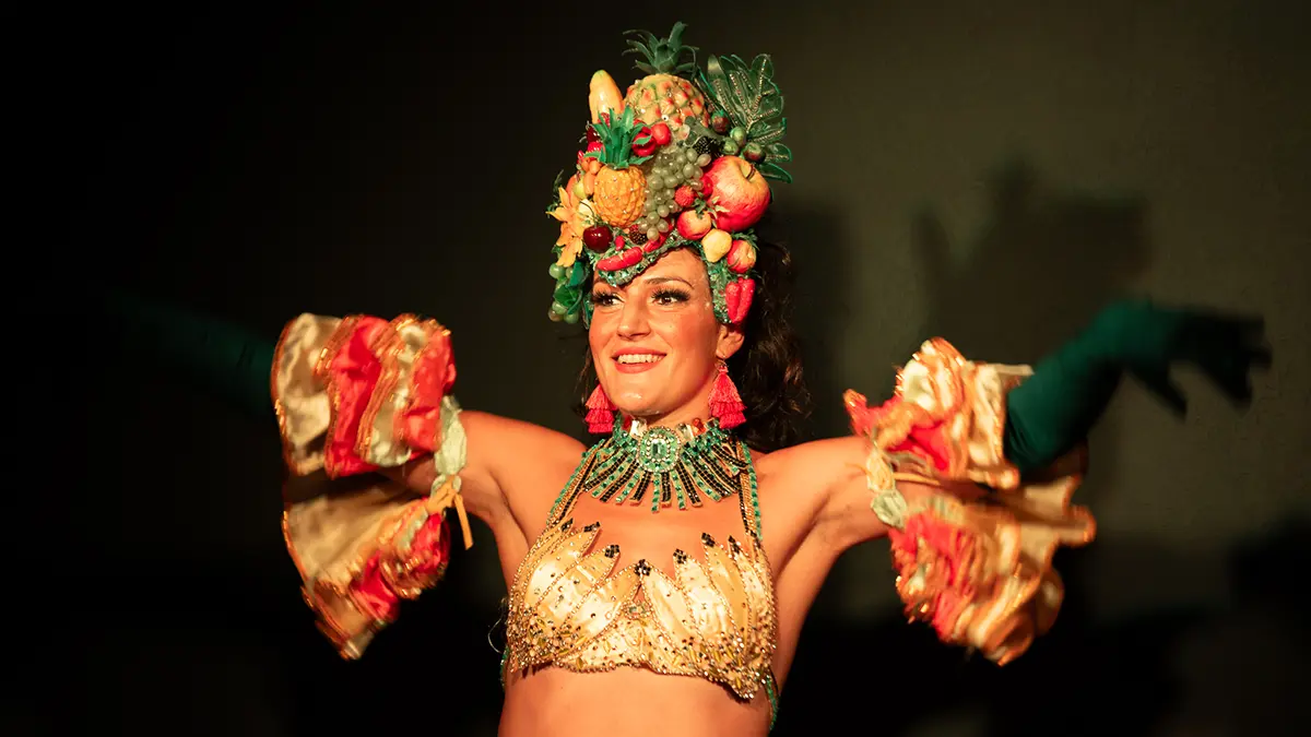 Aurora Elysion - Showact - Tropisches Früchtchen